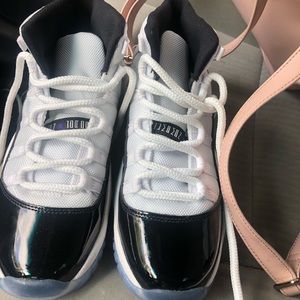 Air Jordan’s 11 retro “concord” 2018